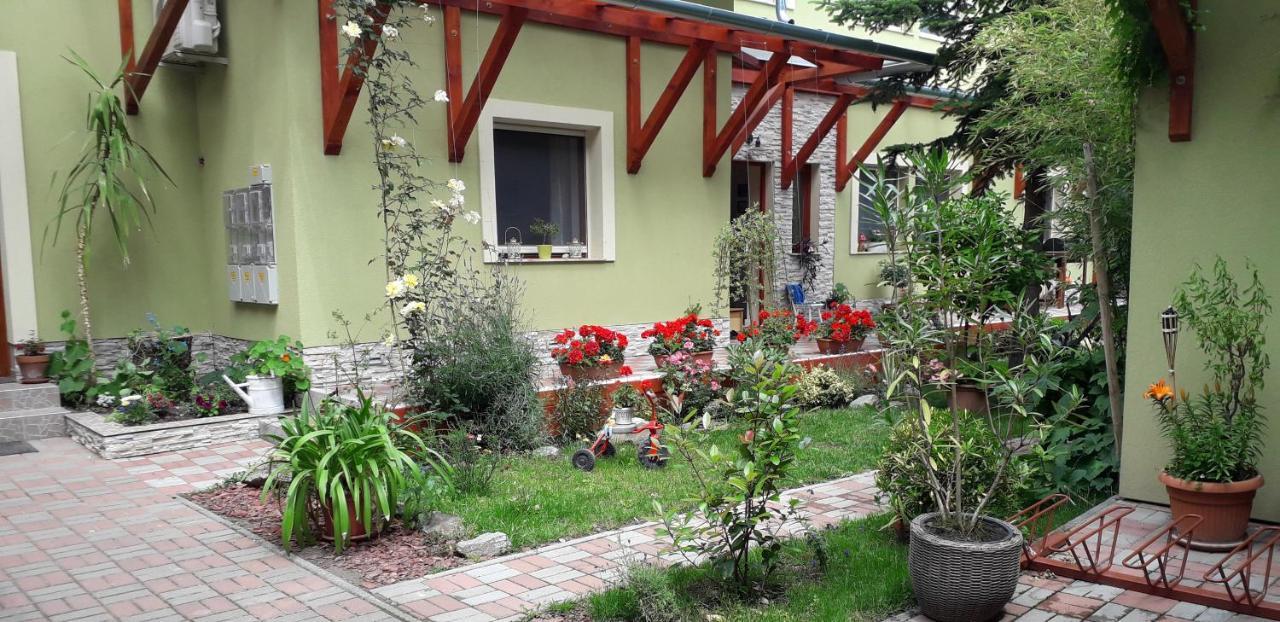 Diana Apartmanhaz Keszthely Exterior photo