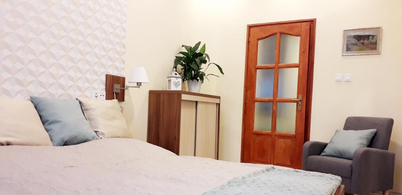 Diana Apartmanhaz Keszthely Exterior photo
